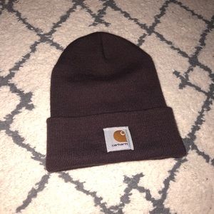 Carhartt maroon/burgundy beanie!